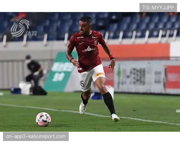 外援的中国生活:通讯记录浙江队新援莱昂纳多学习中文、体验当地文化的经历。 外援的中国生活:通讯记录浙江队新援莱昂纳多学习中文、体验当地文化的经历。